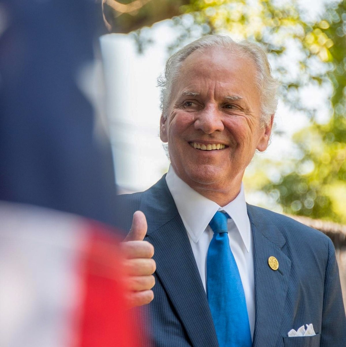 Happy birthday to South Carolina governor @henrymcmaster!🎂