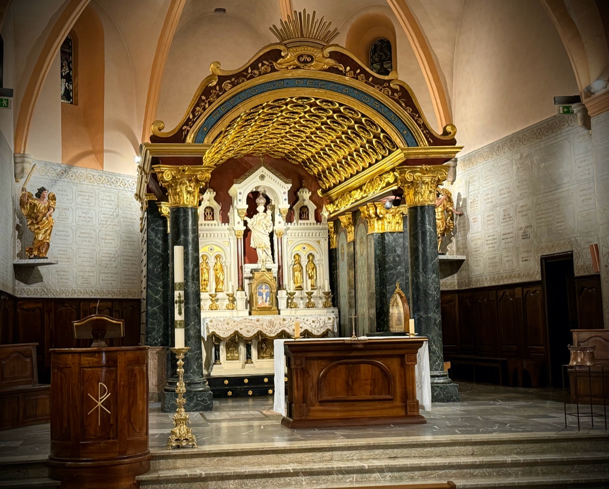 polskifrfr's tweet photo. Dziś przypada wspomnienie Najświętszej Maryi Panny, Wspomożycielki Wiernych. Przykład tej wierności Maryja dała choćby podczas objawień w #Laus, gdzie przez 54 lata przychodziła do Benoîte Rencurel.
Więcej 📢 https://t.co/jDmtFS4kj4 https://t.co/PATqtKt3XN