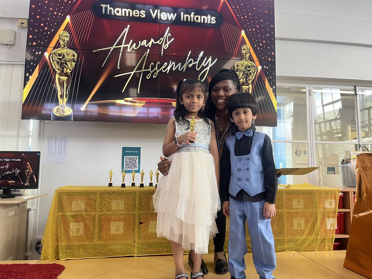 Rofiya Begum (@rofiyatvi) on Twitter photo Here are the winners for the category of āBeing Sensible and Reliableā presented by Titi <a href="/Titi_TVI/">Titi Aderoba</a> <a href="/TVInfants/">Thames View Infants</a> #TVIAwardsCeremony Here are the winners for the category of āBeing Sensible and Reliableā presented by Titi <a href="/Titi_TVI/">Titi Aderoba</a> <a href="/TVInfants/">Thames View Infants</a> #TVIAwardsCeremony