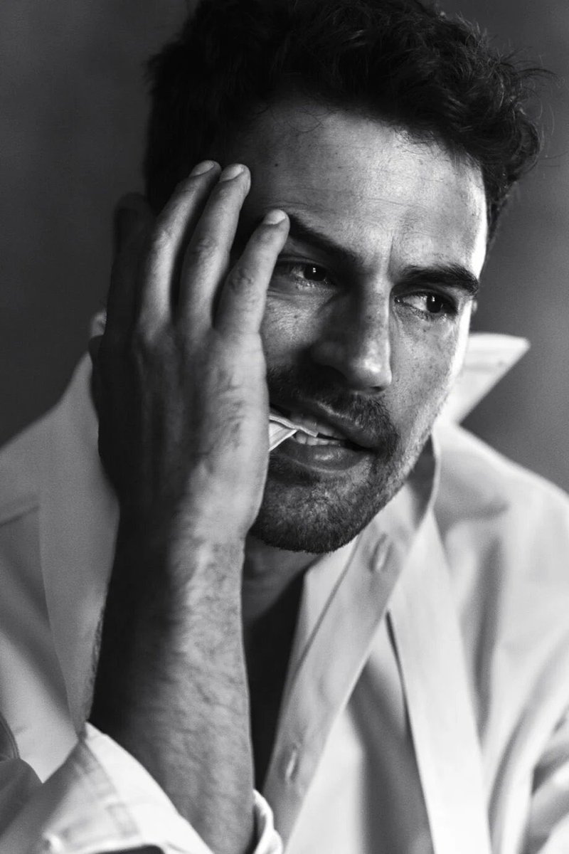 FilmUpdates's tweet photo. Theo James photographed by Rowan Papier for Vogue Greece. https://t.co/HTUqFbGKPf