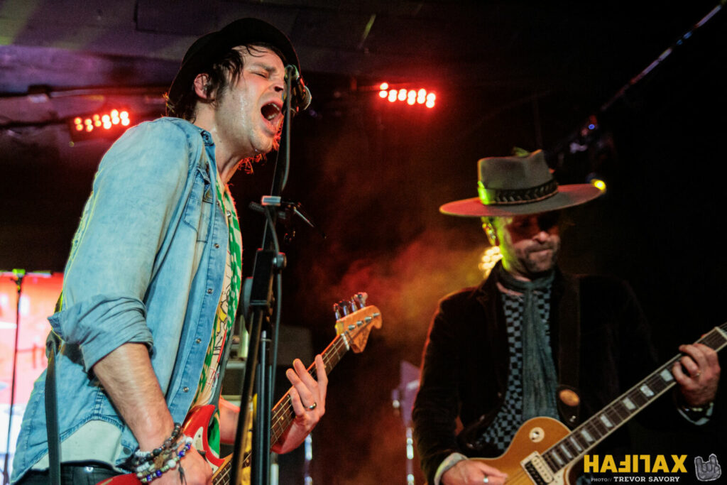 The Trews live in Halifax. A HAFILAX Show Thoughts & Shots: halifaxbloggers.ca/hafilax/2024/0… #music #livemusic #review #photos @HAFILAXtweets @thetrews