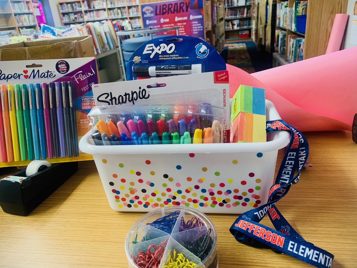Crawling out from under shelves- for inventory, to see a smiling <a href="/ana_rivera73/">Ana Rivera</a> w/ a bucket of colorful goodies for #classifiedemployeeweek...?  Priceless, especially for this bright-walls-of-color-fan of a staffer. We're such a loved fam in Jaguar land!~
#teambcsd
#wearejefferson