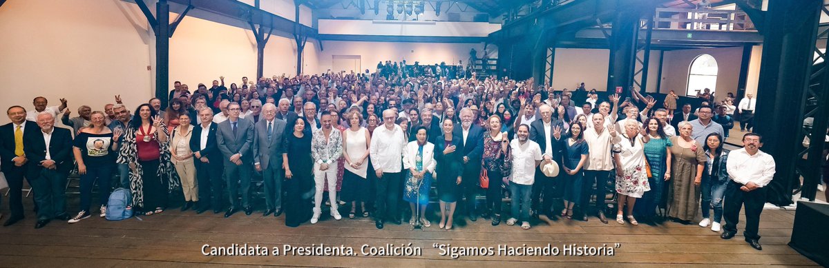 Claudiashein's tweet photo. Agradezco su apoyo a l@s más de 900 artistas, intelectuales, académic@s, científic@s, humanistas, entre ell@s premios nacionales, emérit@s. 

Les invito a construir juntas y juntos un México libre, justo y democrático, a consolidar y avanzar con la Transformación, a seguir impulsando la ciencia, la cultura, la innovación y el humanismo que fortalezca nuestra República.

🌐➡️ https://t.co/U8JJk6cH04