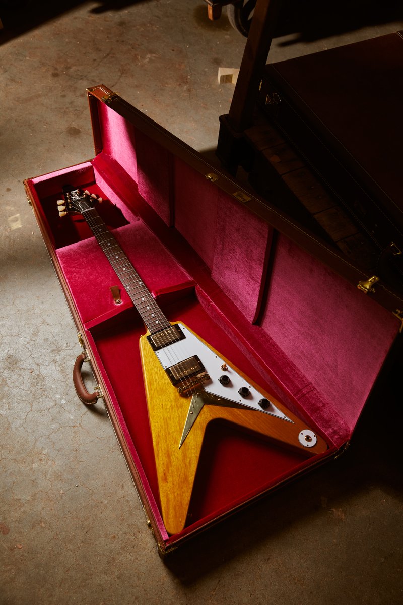 The classic vintage Flying V has been carefully recreated in this 1958 Korina Flying V Reissue. Featuring a solid Korina body, Custombucker pickups, and a  VOS nitrocellulose lacquer finish. Play the legend! Learn more HERE: ow.ly/aAbp50ROMmA

#gibson #gibsoncustom #flyingv