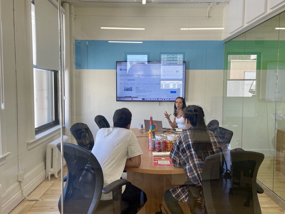 🚀Our team had a blast opening our doors for @mtlnewtech's #StartupOpenHouse🚀
 
As part of the Fintech Track hosted by <a href="/FintechCadence/">Fintech Cadence</a>, we welcomed over 50 visitors into our offices. Thank you to all who joined us! 🏡

#Montreal #Fintech #Startup #Event