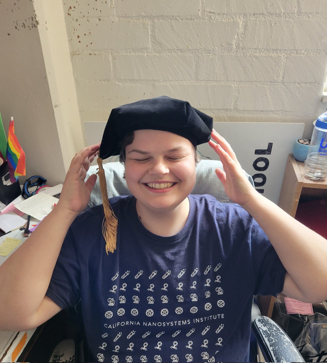 Congrats to Helen, who gave her exit seminar yesterday! She is a wonderful labmate and we are excited to see what fantasic science she pursues in the future!