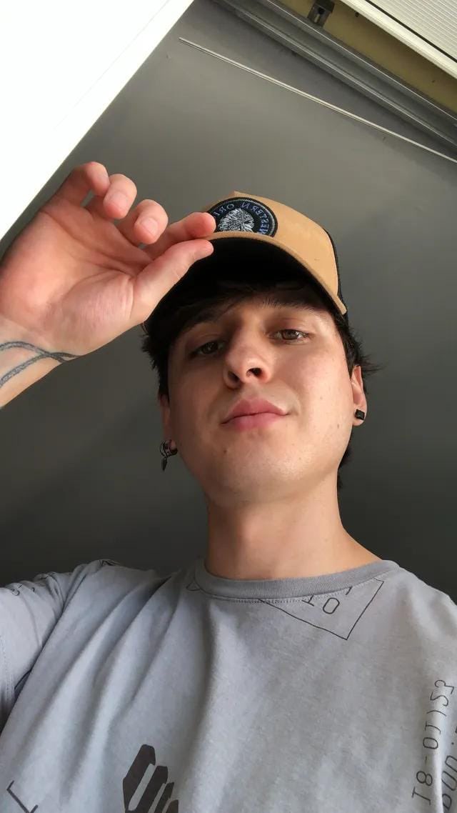 Alondravelez23's tweet photo. Holi soy Alondra soto tengo 25 años soy de mexico sigo a Chris desde el 2015 y para mi en esta NUEVA ETAPA Chris la va a romper y ahí voy a estar 100% apoyando en todos sus proyectos que vengan❤️
#INTEGRACIONCV ✨✨✨@andiibea @velezmernes @christophervele https://t.co/f7Y3yQzHOv
