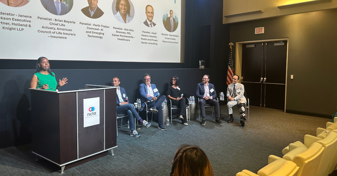 We had an amazing time at our Tech Forum this week, diving into the exciting world of Artificial Intelligence (AI)! The day kicked off with a lively Fireside Chat, followed by two awesome panels that explored AI's impact on healthcare, finance, education, and more.