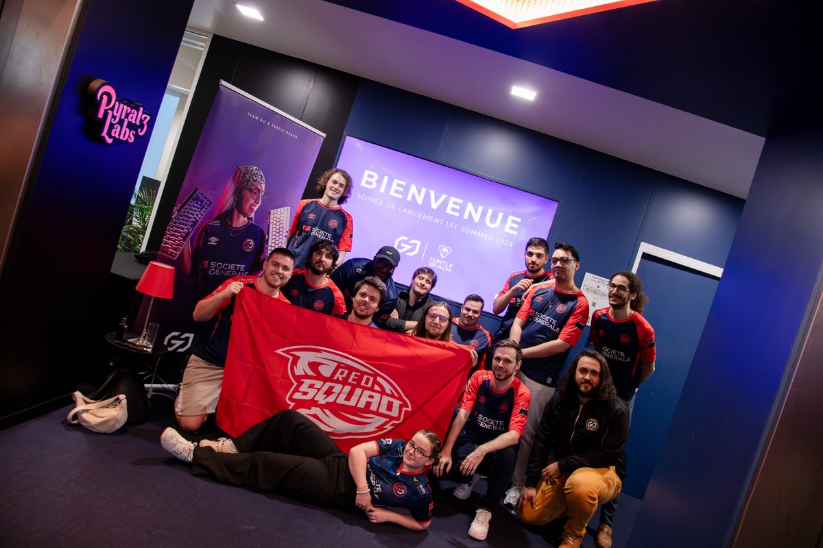 Cette semaine c'était la reprise de la LFL ! 🤩 L'occasion pour la Red Squad de pouvoir réunir certains de ses membres lors d'une soirée aux locaux de @Team_GO ! Merci à eux et à @TurtleBeachFR ! 🫶 Bravo aux joueurs, nous serons derrière vous pour la suite ! 💪 #RedStorm 🌪️🔴