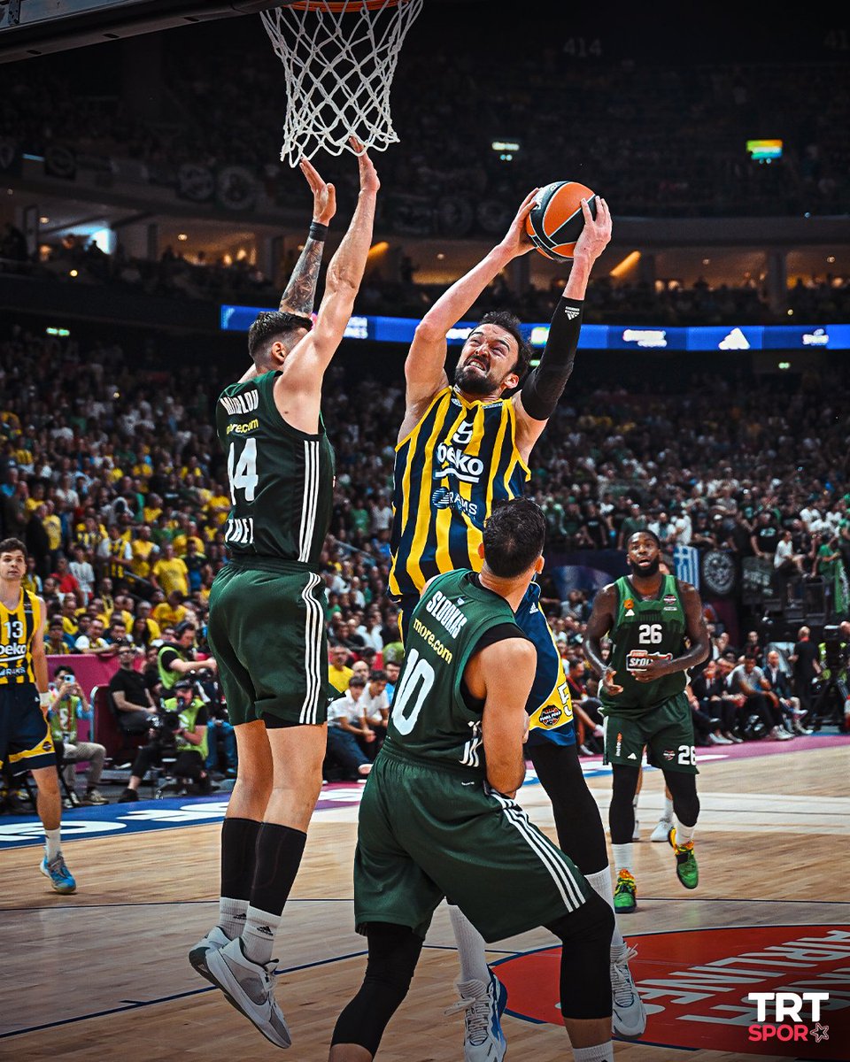 🟡🔵Temsilcimiz Fenerbahçe Beko, EuroLeague yarı finalinde Panathinaikos’a 73-57 mağlup oldu. 🥉Fenerbahçe Beko, üçüncülük maçında Real Madrid-Olympiacos mücadelesinin kaybedeni ile karşılaşacak.