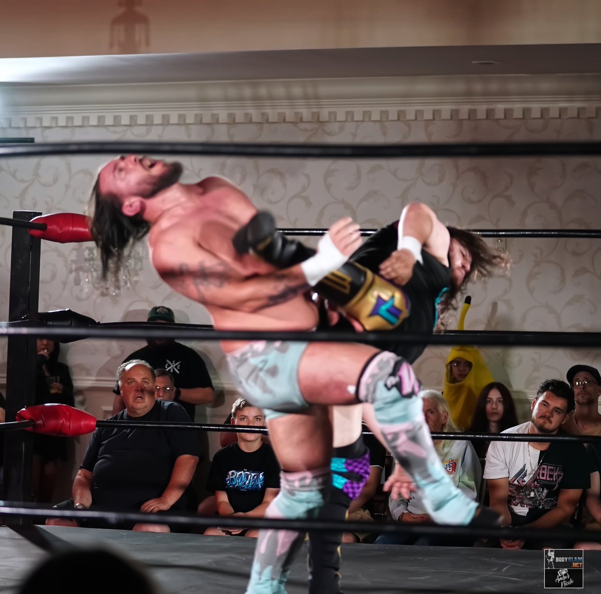 AmberNicoPhoto's tweet photo. Jimmy Lloyd vs. JT Dunn at Fight Life in Rehoboth, MA #fighlife #indiewrestling #wrestling #wrestler #professionalwrestling #digitalphotography #wrestlingfans #wrestlingphotography #wrestlingphotographer #sony #sonya7iii #boston #bodyslamnet #ambernicophoto #aew #wwe #ambernico #rehoboth #jtdunn #jimmylloyd