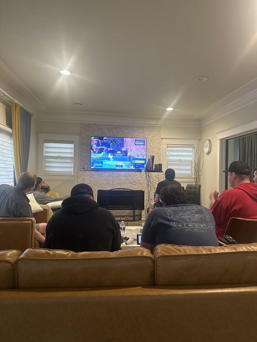 og_albina's tweet photo. This is how draft league was meant to be viewed… yall are not ready for the chaos in @KeeganR_MTG r1 of LTM LOL https://t.co/yQULvLyv4Z