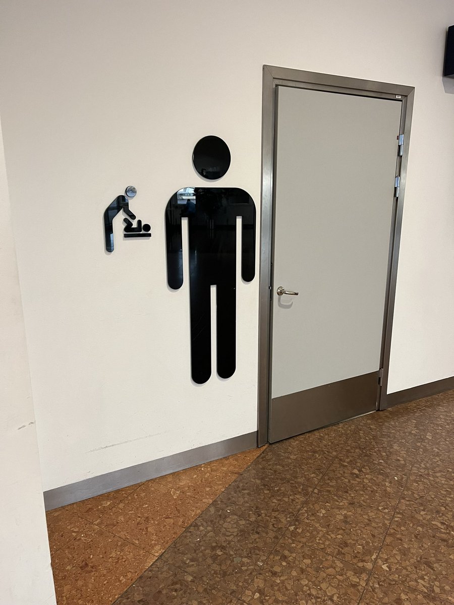 theatuv's tweet photo. @Arlanda Airport 🇸🇪 showing what gender equality means in practice: providing the same opportunities for women and men to exercise their rights and responsibilities 👏👏 https://t.co/WvhbuwWCMj