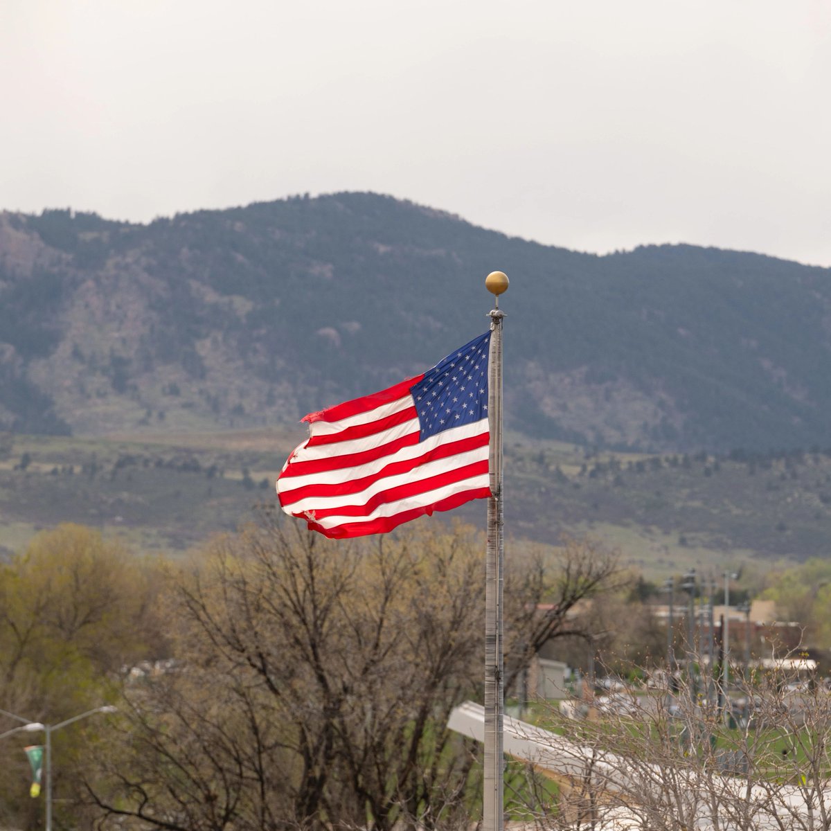 CSUSystem's tweet image. On this #MemorialDay the #CSUSystem would like to pause to honor and remember those who gave their lives in service to our nation. Let us unite in gratitude for their sacrifice.