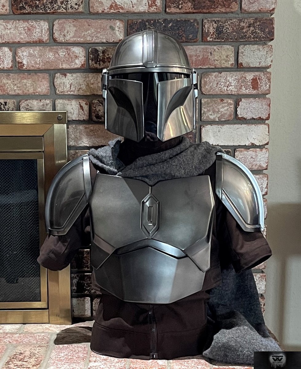 Mandalorian Din Djarin costume in progress..
Open for commissions.
#starwars
#bobafett
#propmaking
#display
#costuming
#cosplayers
#cosplay
#propreplica
#themandalorian
#TheBookOfBobaFett
#501stlegion
#BobaFettFanClub