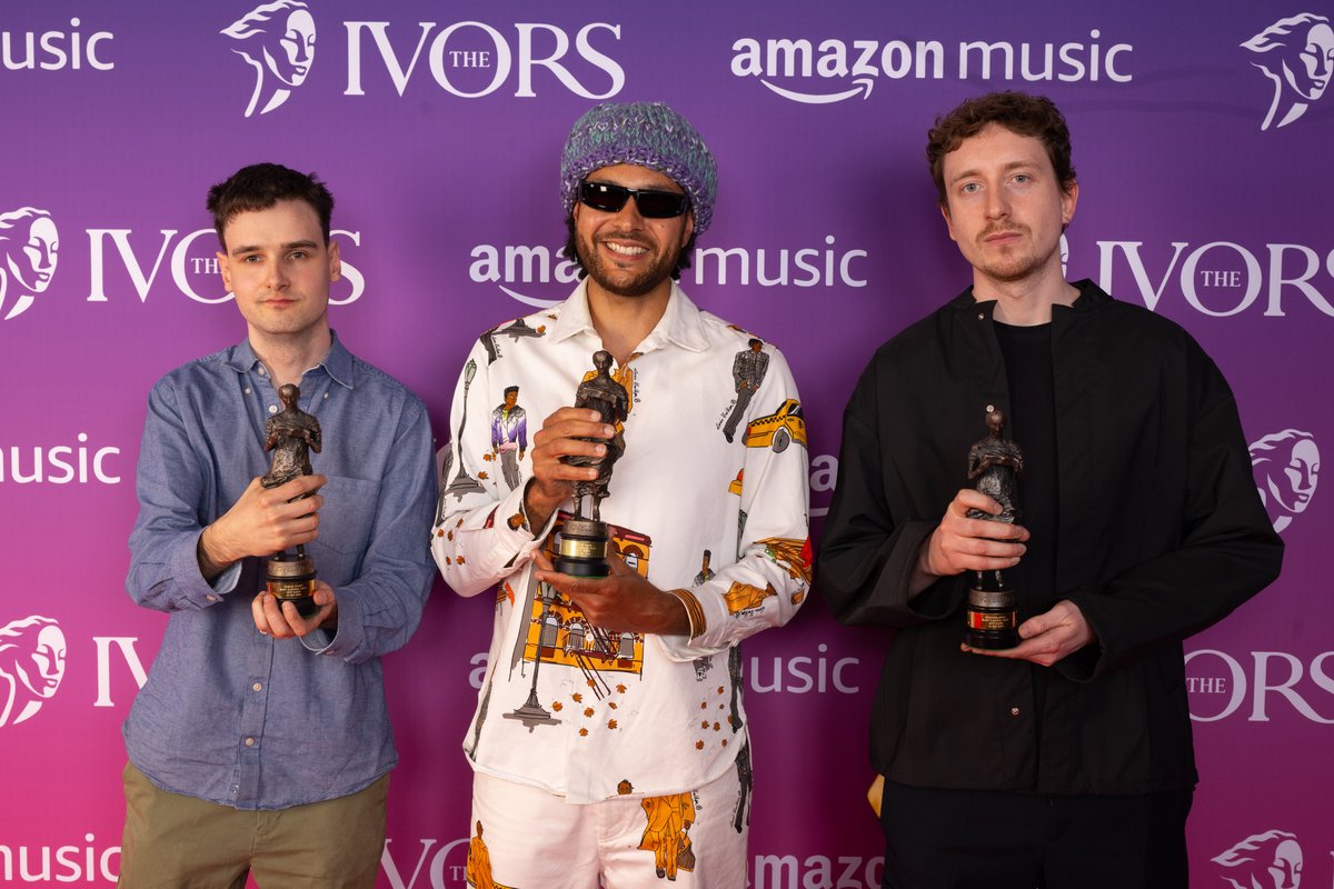 BMILondon's tweet photo. Congratulations to our #BMILondon family, @RAYE, @KTTunstall, #StephenBarton, and #CharlieStacey, for their well-deserved awards at this year's #IVORS! Our BMI team was delighted to be present to celebrate all of you. #BMIFamily 🎶💙 @IvorsAcademy https://t.co/Aa2pjhrl5x
