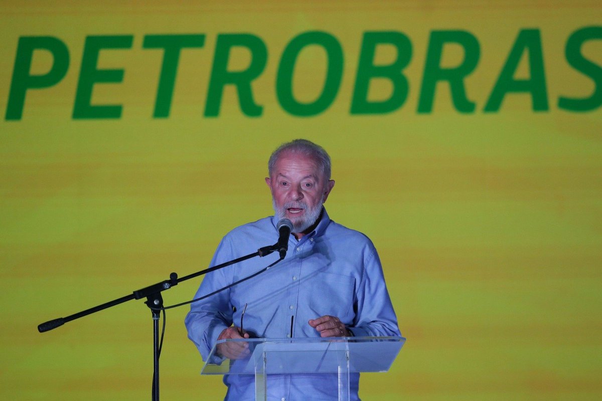 🚨URGENTE Lula SUSPENDEU a PRIVATIZAÇÃO de 5 refinarias da Petrobras. Elas são: * Regap (SP) * Repar (PR) * Refap (RS) * Lubnor (CE) * Abreu e Lima (PE) Com Lula NÃO TEM ENTREGUISMO!