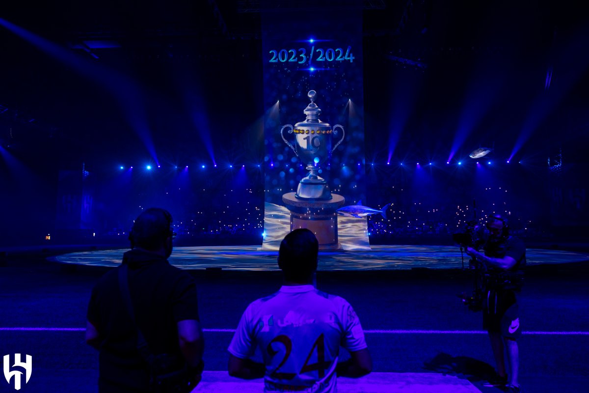 Looks like it’s going to be a long night 🎉😁

#AlHilal 💙
#CHAMP19NS 🥇
#AlHilal68 🏆