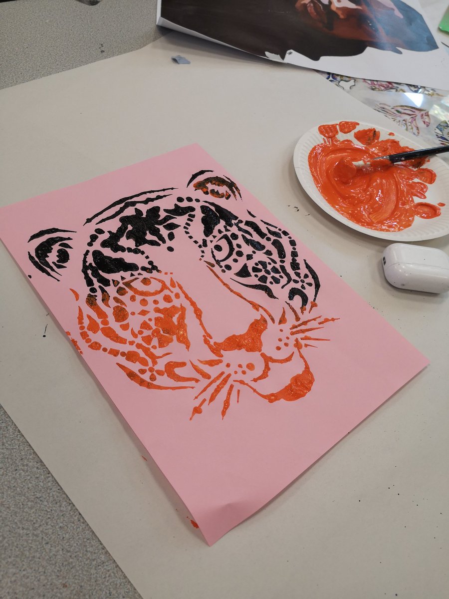 Students getting creative with animal stencils in art today!

Miss Burns loved them and has secured one for her office!

#ThisIsAP #TodayInAPRU #OurWorkChangesLives
