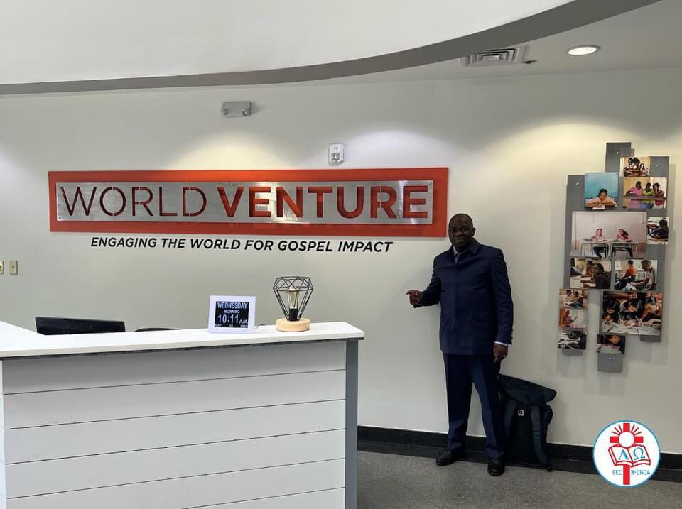 CbcaKanisa's tweet photo. USA: Après la Géorgie, le Président et Représentant légal de la CBCA Rev. Dr Jonathan K. Kivatsi est arrivé au siège de CBFMS @WorldVenture au Colorado pour la suite de sa visite de travail.

https://t.co/I7obao2sYu https://t.co/ztrZZIkdoo