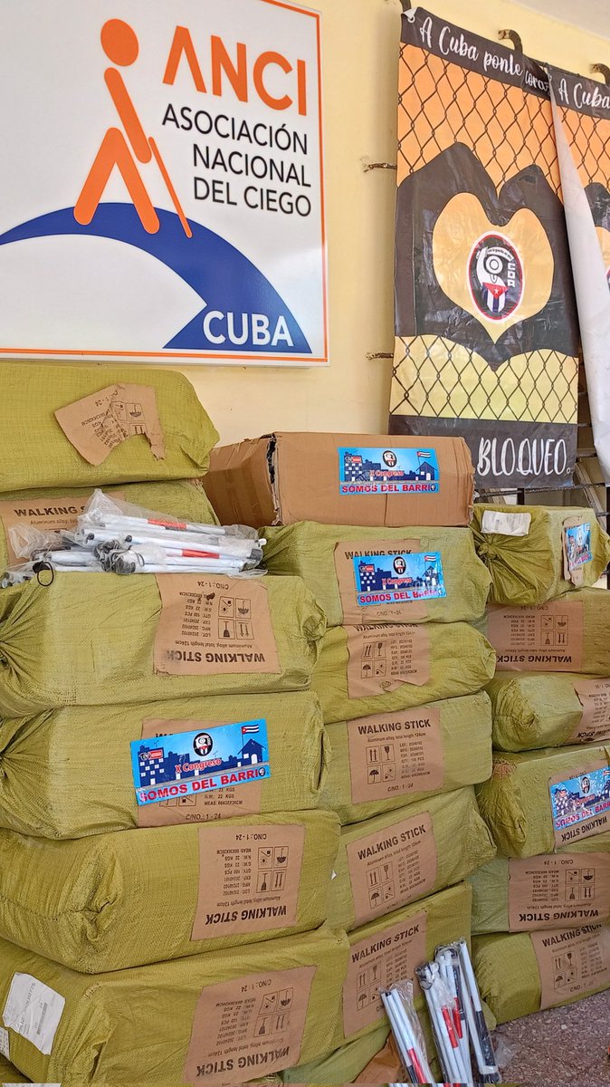 Hoy entregamos 2400 bastones plegables a la #ANCI para personas con discapacidad visual. Fueron donados a los #CDRCuba por los proyectos solidarios #Cubacan y Reg's Wish, de Canadá, y por la Red Canadiense de Solidaridad con #Cuba (Canadian Network on Cuba). iMuchas Gracias!