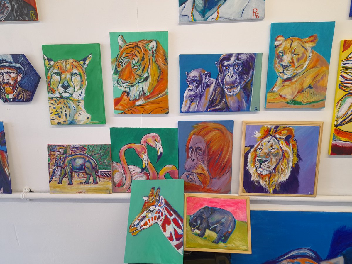 Do you like my expressionist @chesterzoo animal series so far?