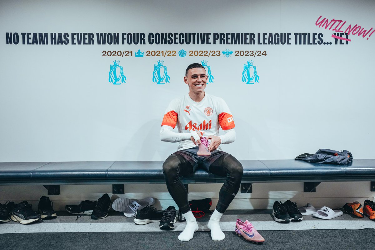 ManCity's tweet photo. Four-in-a-row Phil 🥶 https://t.co/PriUkwg9uV