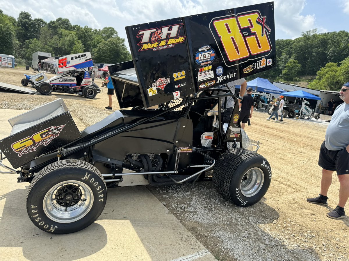 WorldofOutlaws's tweet photo. More Ohio locals unloading at @AtomicSpeedway!

#2S Nathan Skaggs (Chillicothe, OH)
#5T @The5T (Bowling Green, OH)
#32 @Bryce_Lucius32 (Findlay, OH)
#83X @NateReeser83x (Circleville, OH) https://t.co/W2YPiPymF0