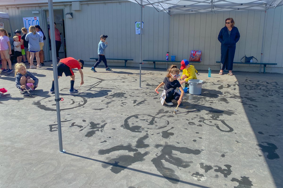 GCC_Charters's tweet image. Today was @gis_charter&apos;s field day and it
was a blast! ☀️🕶
With activities like tug-of-war, volleyball,
musical chairs, face paint, and more, there was
something for everyone to do. We hope that everyone
enjoyed their day in the sun!
#GCC_Charters #GCCLevelUp #ElevateOurImpact