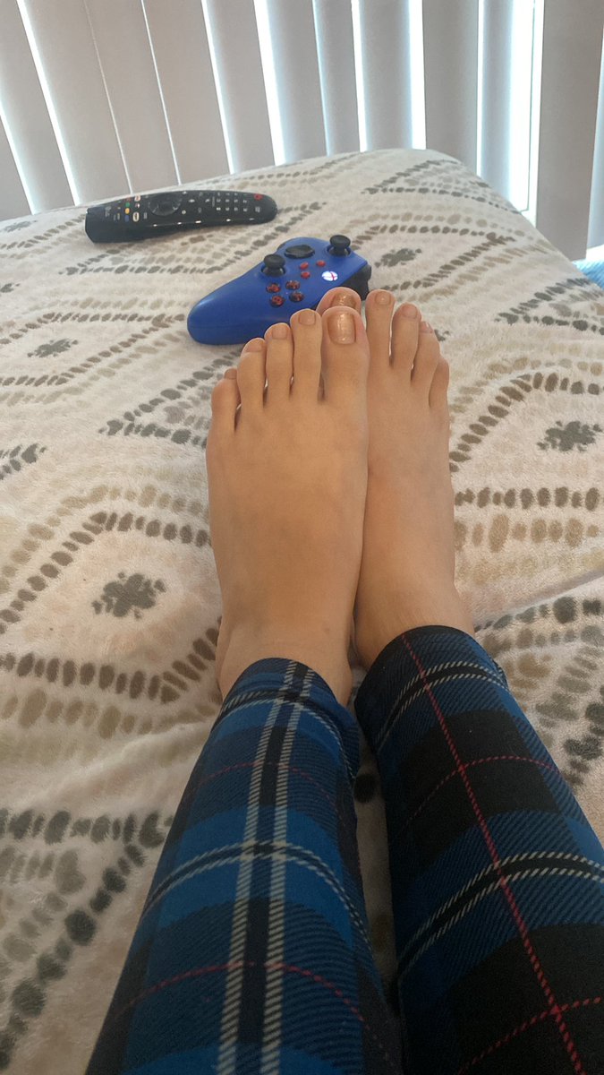 Time to drain “your” wallets piggy’s 🐷 Findom walletdrain feetfetish paypig humanatm SPH session finsub feet
