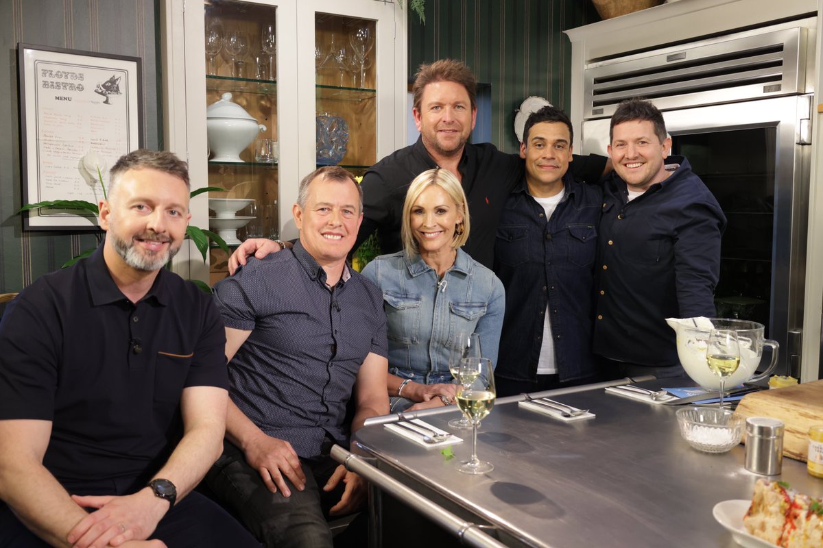 Tune in 9.30 tomorrow morning, great laugh with these guys on @sat_jamesmartin chefs are pretty handy in the kitchen! 😜