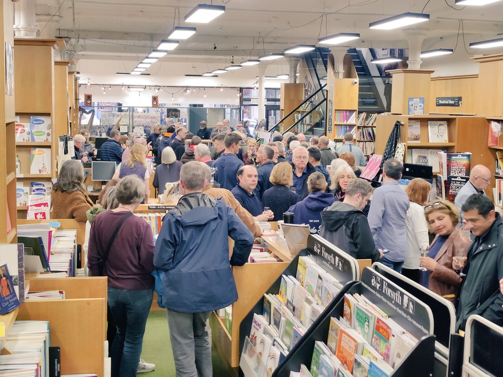 Fabulous sold out gig as part of @ManJazzFest with Julian Joseph here in our historic piano showroom preceded but prosecco reception in our sheet music department. #livemusic #since1857 Thank you to @YamahaUK for your support and making this possible.