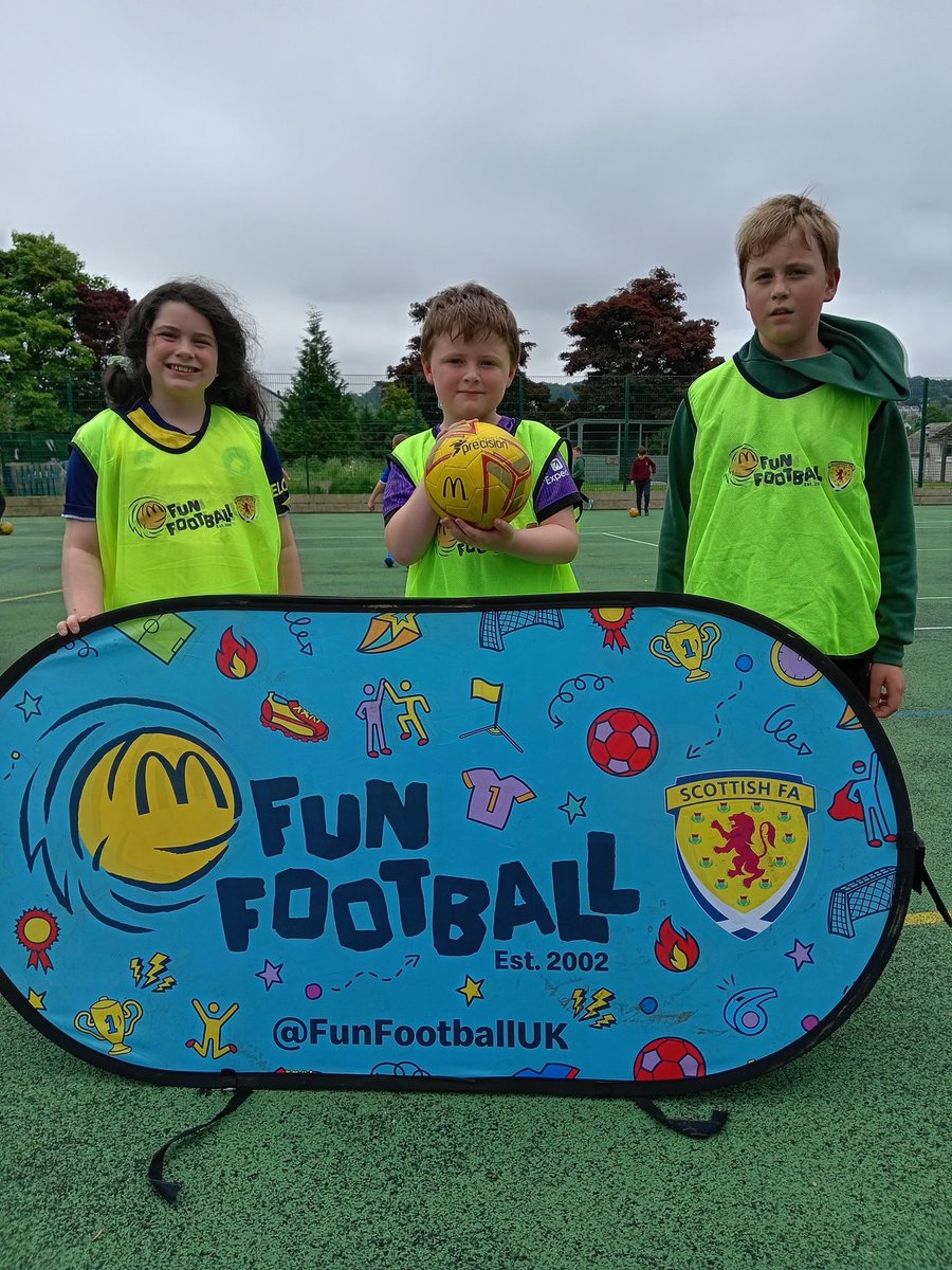ICTFC_Community's tweet image. 🔴🔵Cauldeen Fun Football🔵🔴

A great afternoon with lots of skill on show and plenty of goals being scored in our small sided and big matches! 

#WeekOfFootball
#GetOutsideGetInvolved
@ScotFANorth
@FunFootballUK