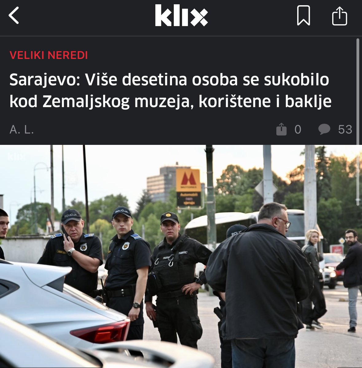 stud3ntist's tweet photo. Malo ko bi očekivao od najmanje pismene populacije u Europi da se tuku oko karte za ulaz u Zemaljski muzej :) https://t.co/au4A7A7abH