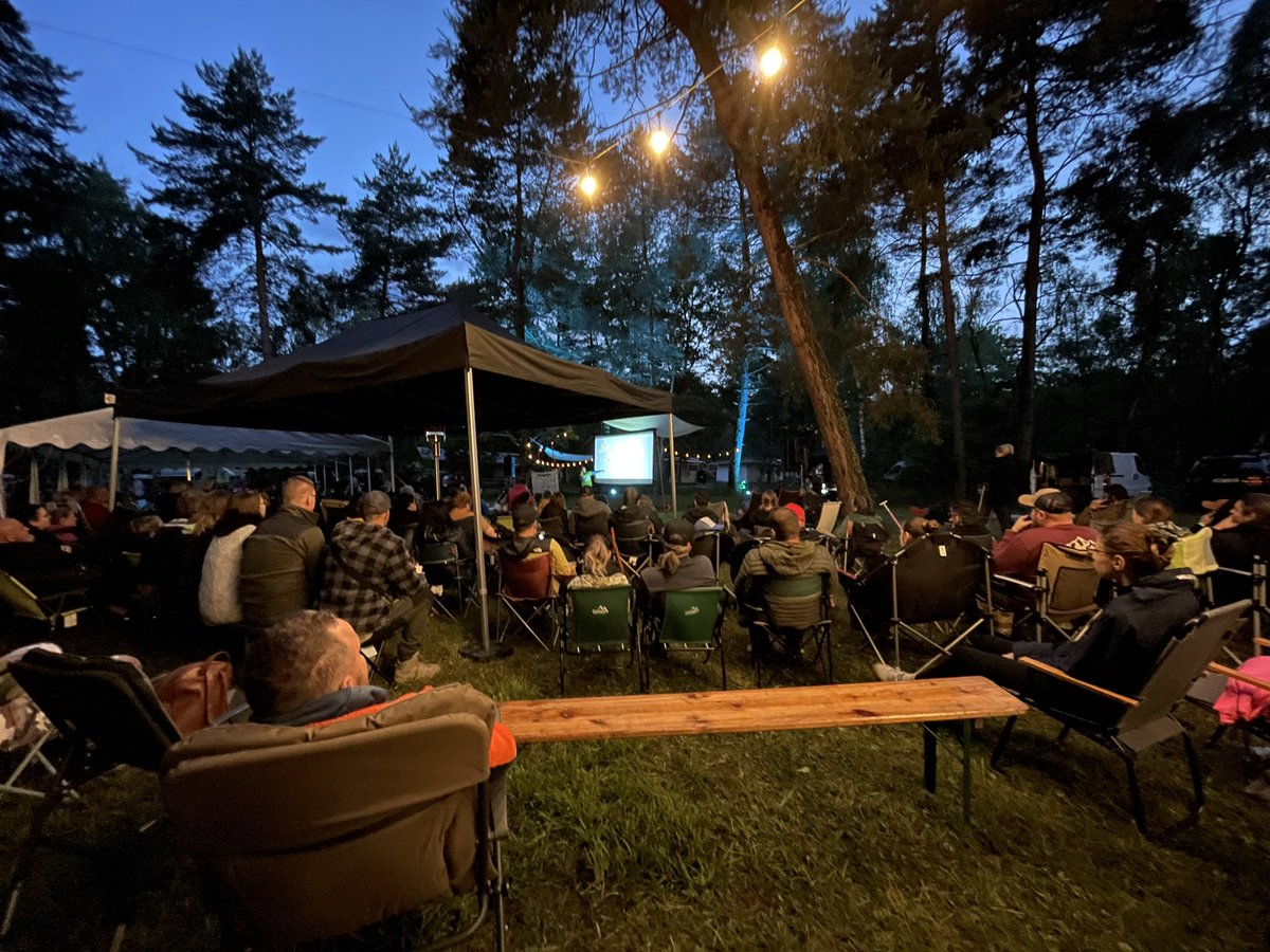 Visiting Overland festival in Slovakia - so empowering! ⛺️🌈Talks with travelling friends. Expeditions to the unknown presented across 3 days full of great food. Great food. Unique energy.
