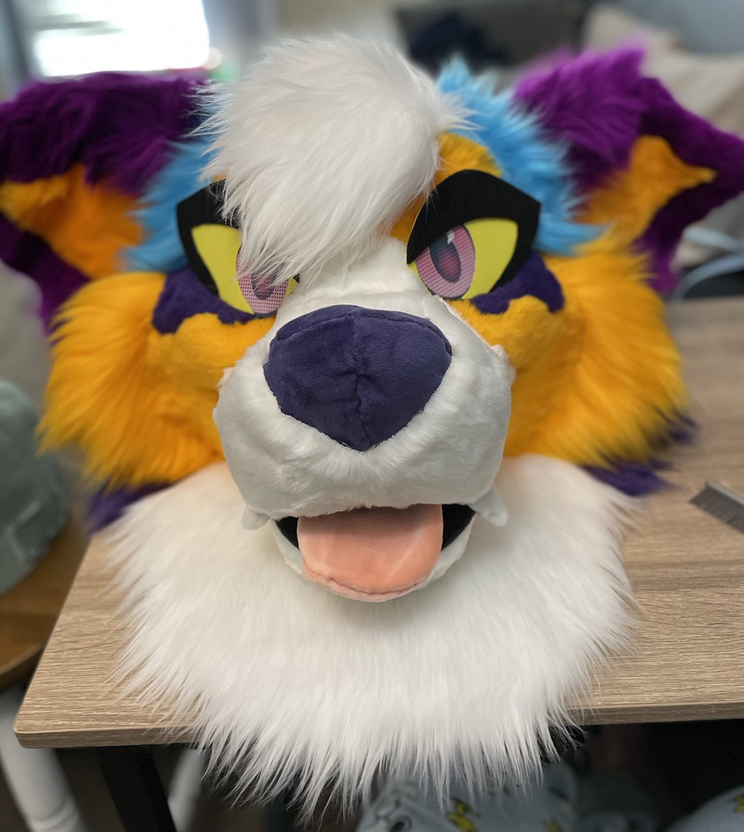 aspenmosscreate's tweet image. 🛸CUSTOM FURSUIT HEAD RAFFLE🛸
🌲RT/Follow/comment for a chance to win!🌲

👾post ref below, follow and retweet this tweet
👾 any species!
👾 winner announced JULY 9TH, 2024🌟
👾 est. completion Jan. 2025
👾 winner responsible for shipping costs!

GOOD LUCK! 👽