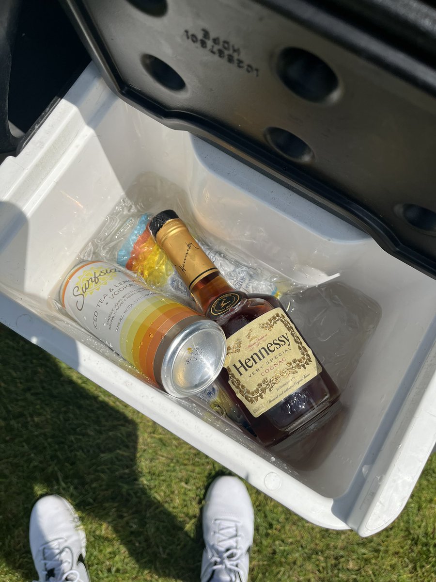 NBA__trey's tweet photo. Wasn’t lying on the show… 

Happy Friday boys, HENNYTHINGISPOSSIBLE 🫡

@Golden_Gibbon https://t.co/Vhnc4lezqJ