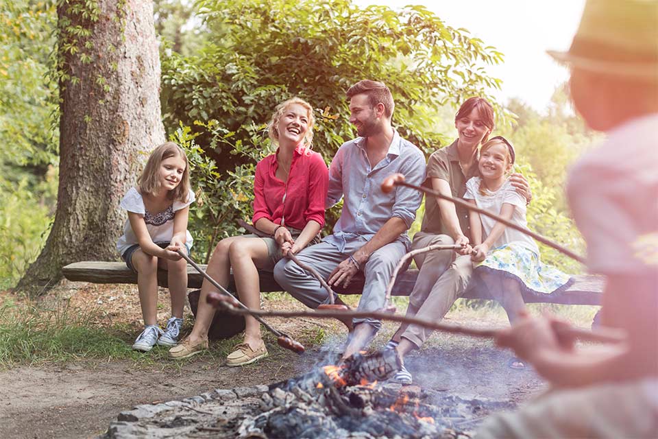 A long holiday weekend for many families means going to the beach, spending time outdoors, family cookouts, and outdoor bonfires. Check out our tips on how to avoid burns while having some holiday fun. ow.ly/JBCX50RKIiW #OutdoorSafety #Family #Holiday