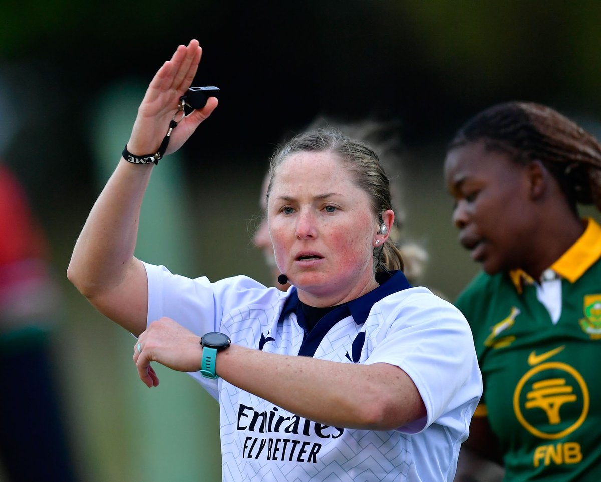 Well done to @AimeeBarrett44 , who will extend the record of the most-capped female referee ever after the @BlackFerns vs @WallaroosRugby test this Saturday. It will be her 39th test match in charge. Super proud of you! @Springboks @SAJuniorRugby @Blitzboks @SARefs @WorldRugby