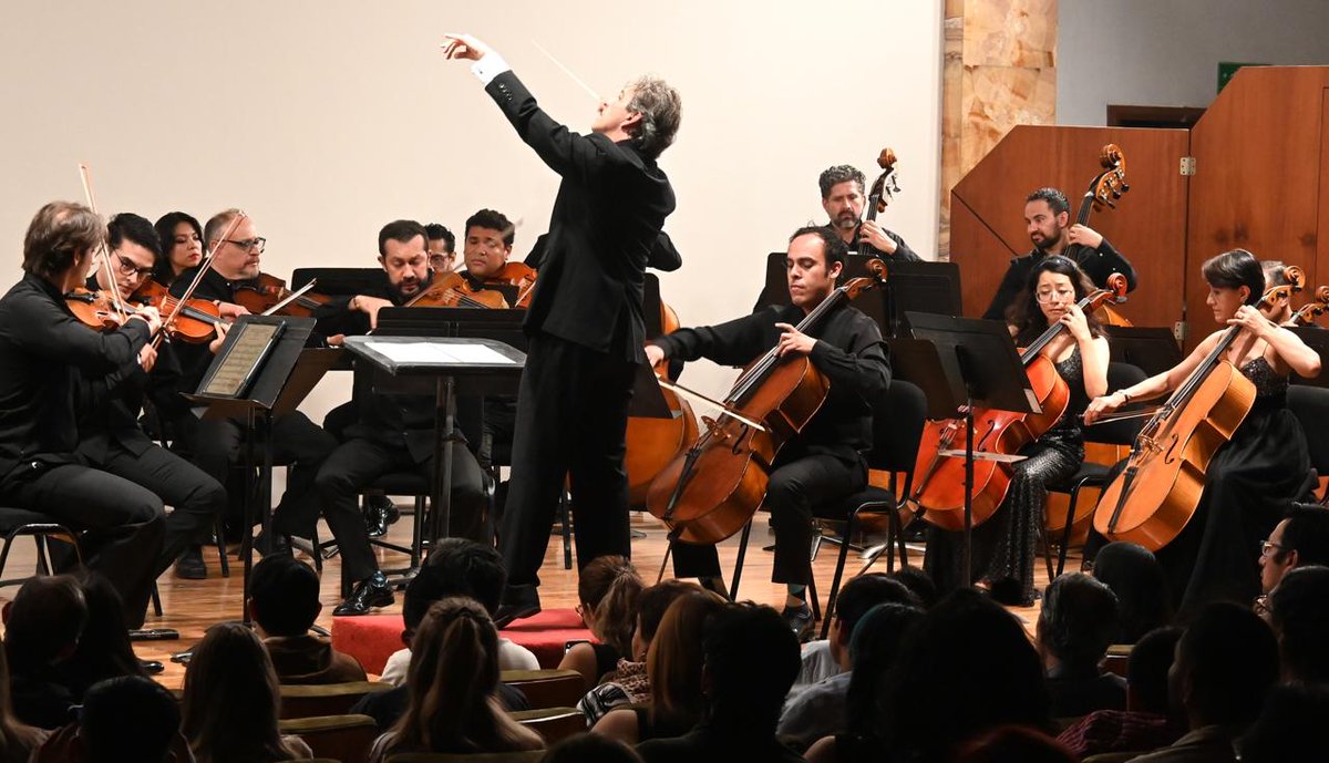 OCBA_MX's tweet photo. ‼️No te preguntes qué harás el día de mañana‼️
🎼Repetiremos el concierto de nuestro #Programa13🎶
@jose_arean_dir, #DirectorHuésped
Cuarteto de Cuerdas de Bellas Artes, #SolistaInvitado
@MusicaINBAL
📍@ConservatorioMX | 12 h
✔️Entrada libre https://t.co/35sR0uReQ5