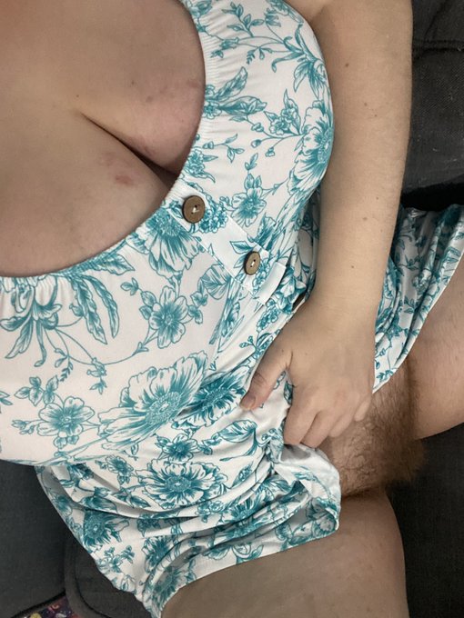 Half off spicy messaging today  It&rsquo;s raining and I want to play  Reply or dm to book 📕 https://t.co/<a href="/tag/mvsales"class="tags"><span>#mvsales</span></a>