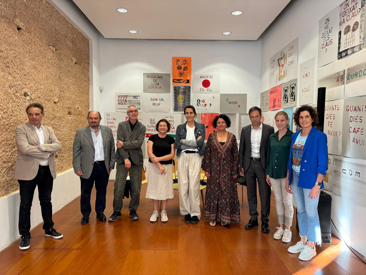 “El marc europeu, oportunitat per a la creació contemporània a les Illes Balears” és una oportunitat de trobada i diàleg entre artistes, experts i públic interessat en l'art contemporani europeu amb l'objectiu de promoure la reflexió crítica sobre el paper de l'art a la societat.