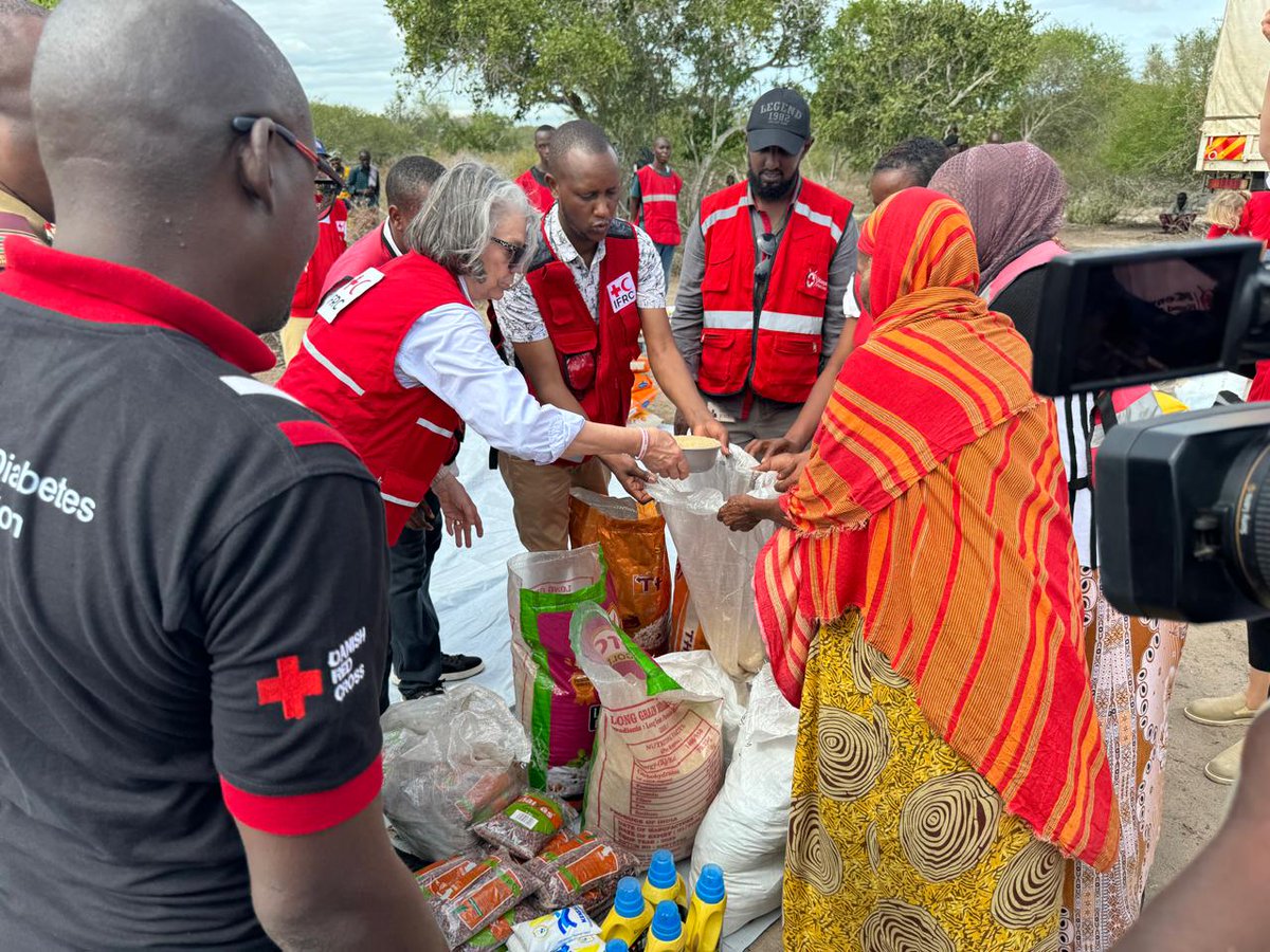 Days like today make me so proud of our volunteers and staff. It is during the most difficult crises and when we help those who need it most, that I am reminded of what it means to be a Red Crosser. Thank you @KenyaRedCross and @ifrc