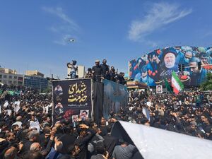 Whatever Western media told you about #Raisi being 'disliked' in Iran is a lie
In the #ResistanceAxis heroes don't fall; they rise! and they rise everyone with them