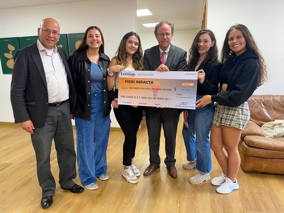 Figriexternado tweet media