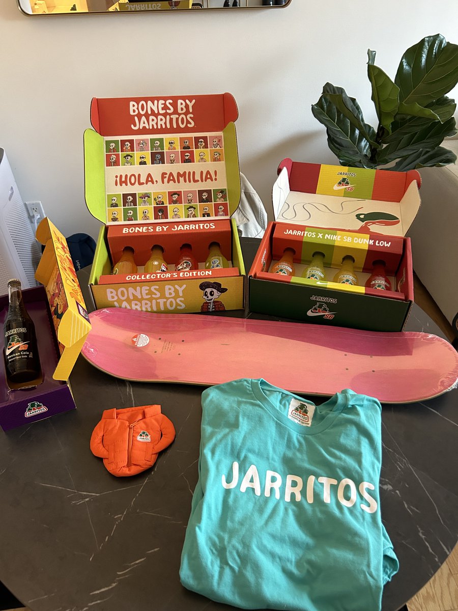 I just received the dopest care package in the entire world. Thank you @Jarritos & @REBASEgg for hooking it up.