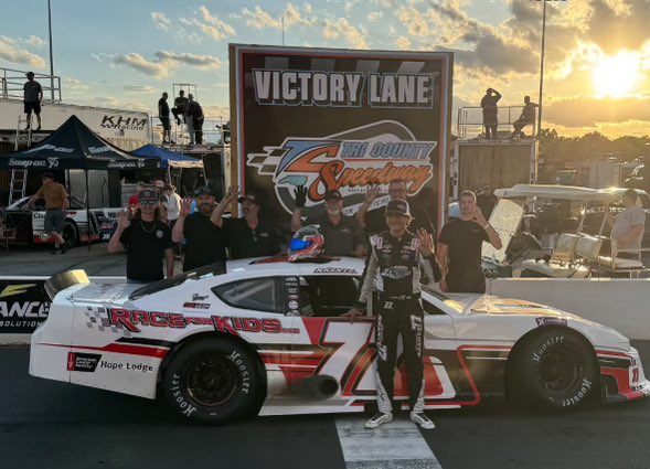 Flashback Friday to @racetrico a couple weeks ago. My @ChadBryantRace team built another FAST No. 77 @RaceForKids_FDN Chevy! Qualified P3 for Race 1 and was to end the 40 Lap race in Victory Lane! 🏁🏆 I can’t thank Chad and my entire team enough for all their hard work! 👊🏻