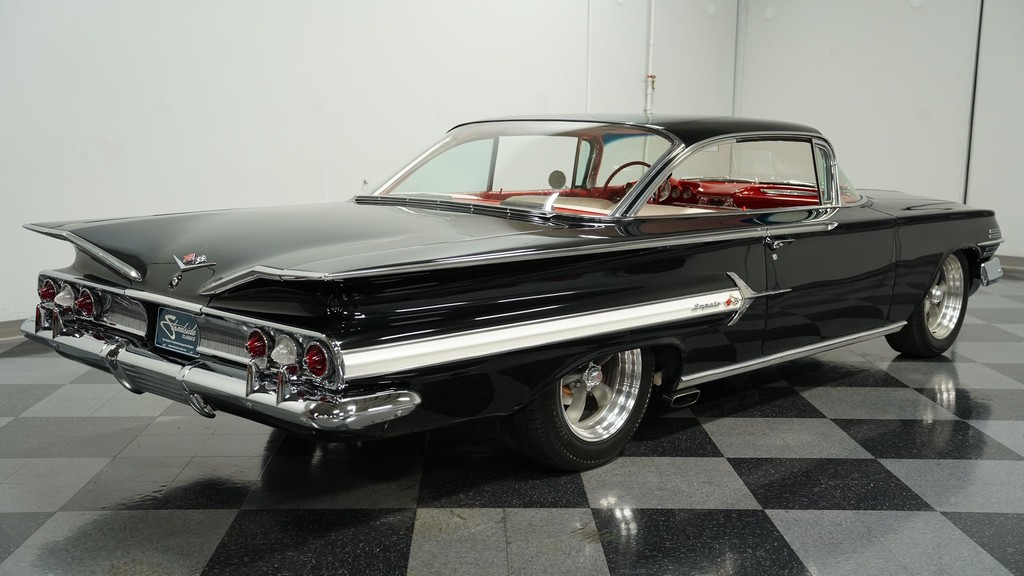streetsidecars's tweet photo. This 1961 #Chevrolet #Impala #Bubbletop features a 496 #V8 paired with an automatic transmission. See more of this car here: https://t.co/JbODnMdyQK https://t.co/qz58AyMWc4