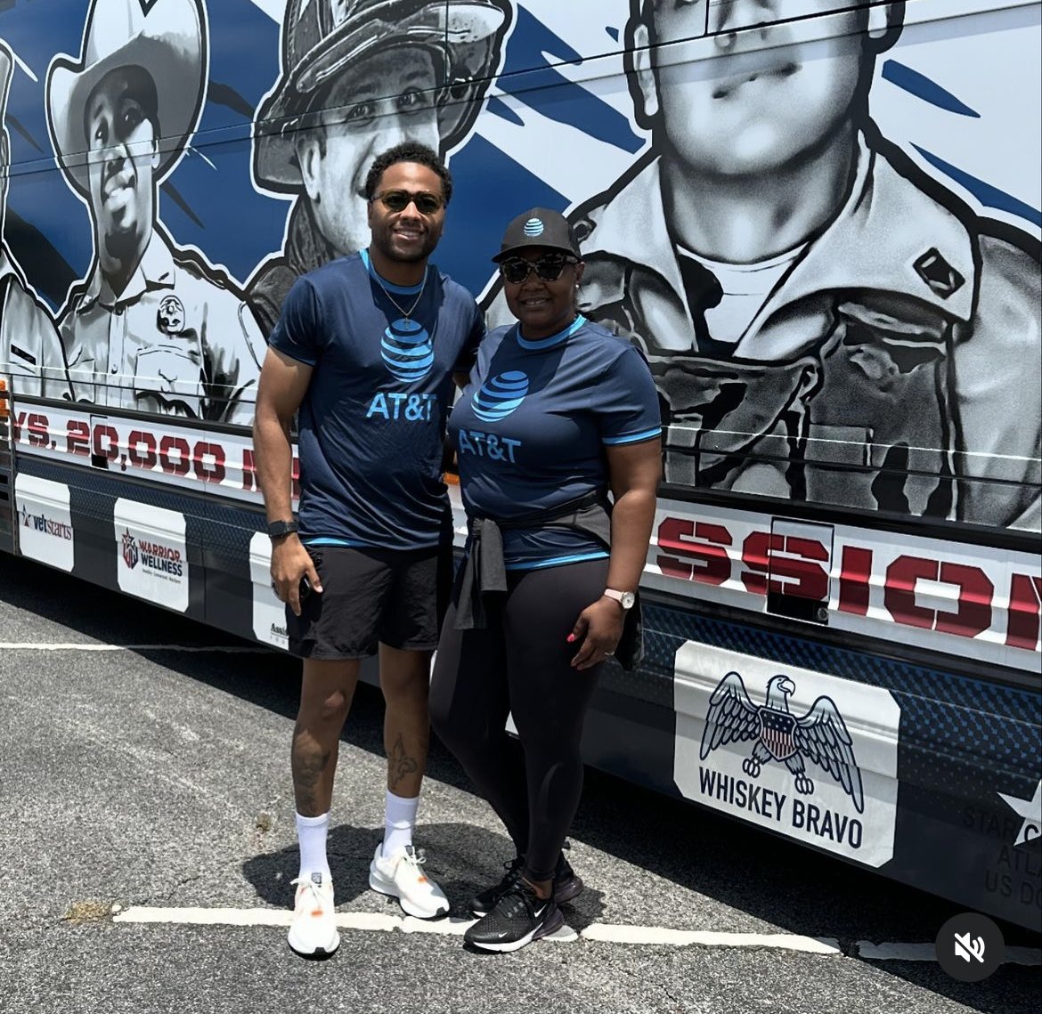 samanthanwolfe's tweet photo. Gulf States Carry the Load stop #3 NOLA! 💙 #CarryTheLoad #FirstNet @CarryTheLoad @FirstNet #ConnectedTogether #LifeatATT https://t.co/dBEuDRl9yI