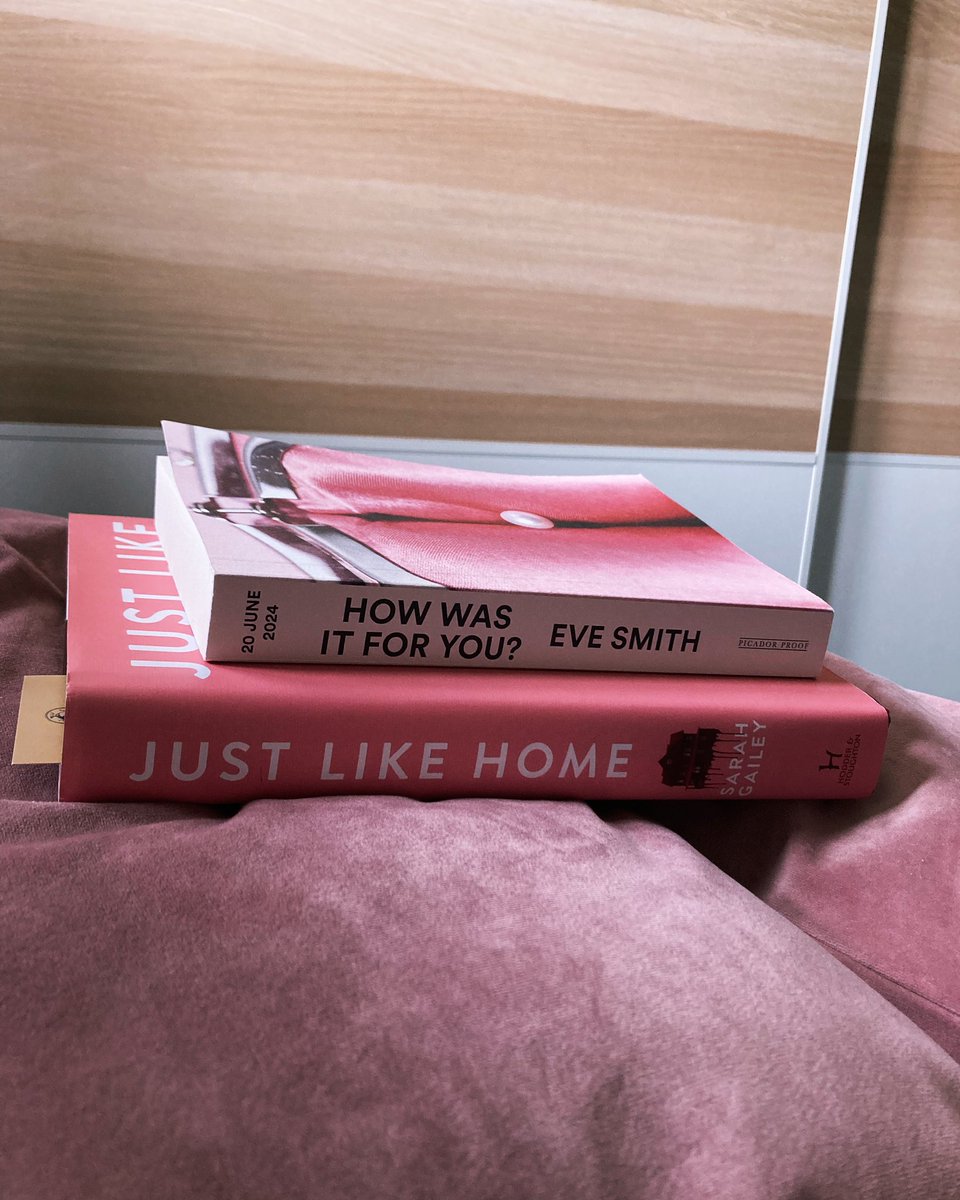 BookishChat's tweet photo. Bank Holiday weekend reading. 📖
#JustLikeHome #SarahGailey @HodderBooks
#HowsWasItForYou #EveSmith @picadorbooks https://t.co/UDH7r4Ib2U